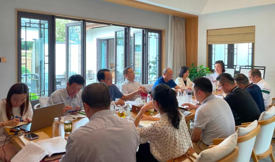 思想破冰促行動突圍 立志奮進筑嶄新華安 ——公司領(lǐng)導班子帶頭開展思想解放大討論